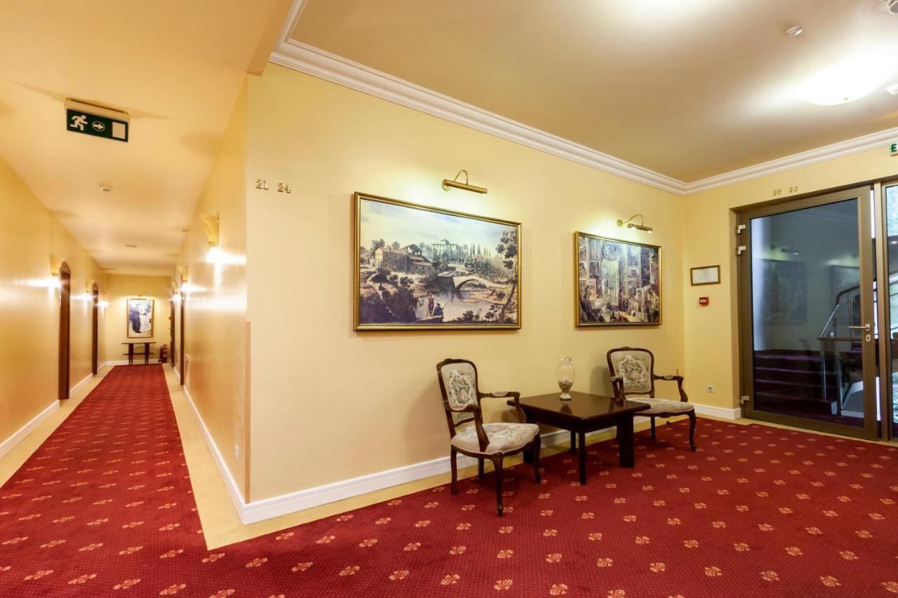 Story Inn Self Check-In Hotel Vilna Exterior foto