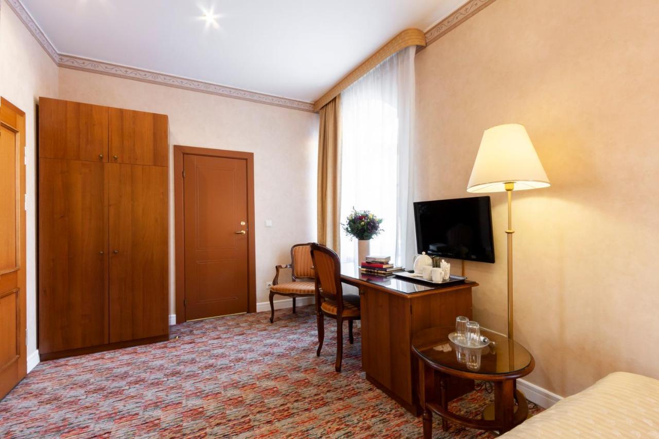 Story Inn Self Check-In Hotel Vilna Exterior foto